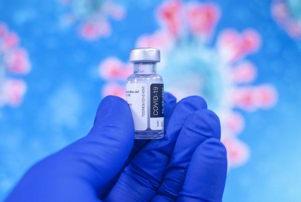 Российские туристы теперь могу привиться вакциной Pfizer в Турции Российские туристы теперь могу привиться вакциной Pfizer в Турции